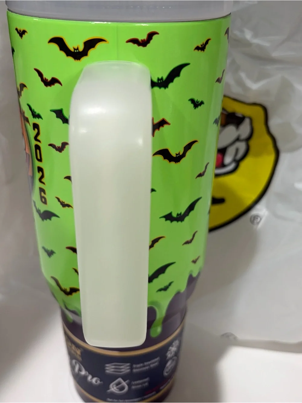 Yukon Outfitters Green Glow-in-the-Dark 2026 Holiday Travel Mug Bucee’s